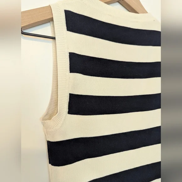 Zara Black/Navy and Cream Striped Crewneck Cropped Sweater Size Small - Picture 4 of 7